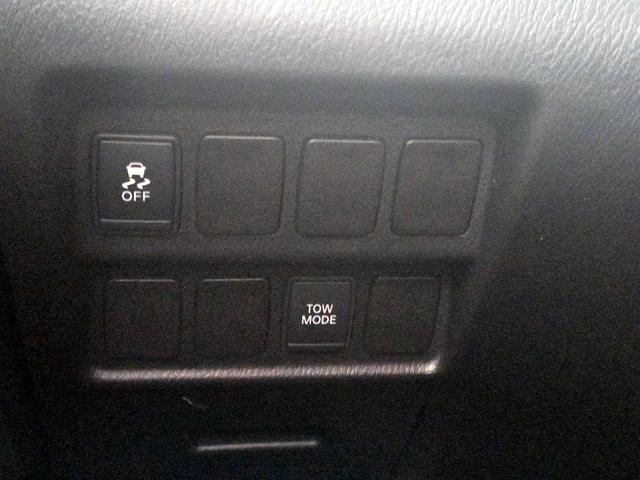Photo of 2014 Gray Nissan Pathfinder