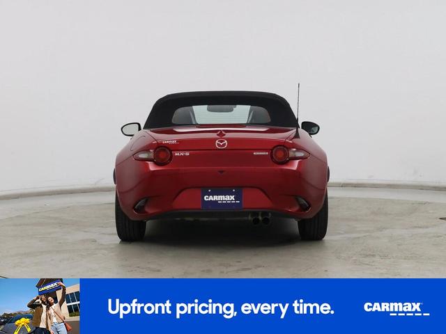 Photo of 2020 Red Mazda MX-5 Miata