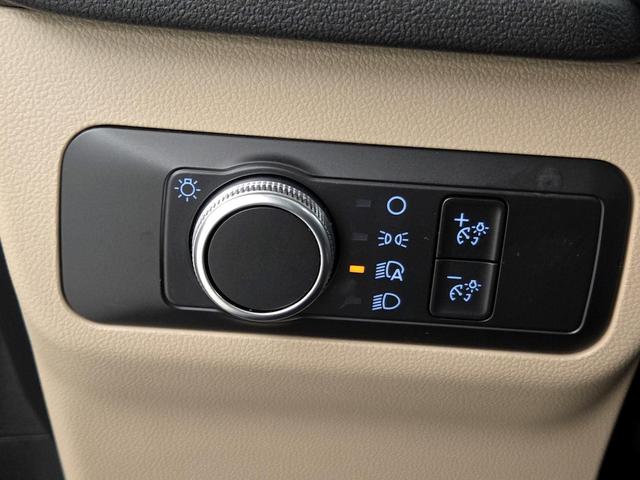Photo of 2021 Gray Ford Escape