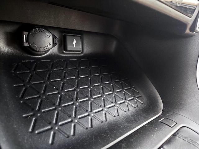 Photo of 2021 Blue Toyota RAV4