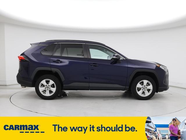 Photo of 2021 Blue Toyota RAV4