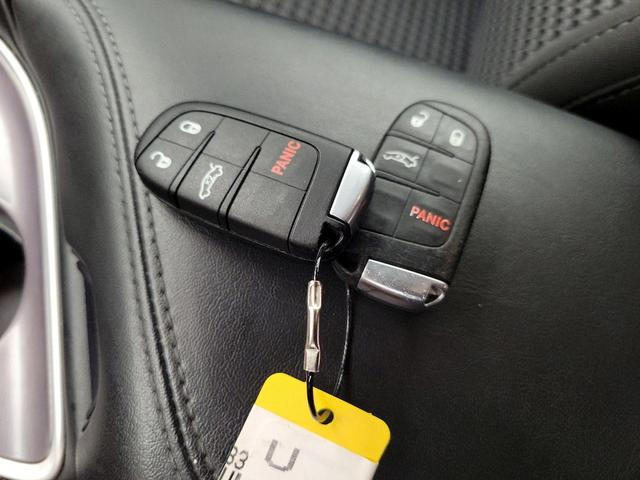 Photo of 2020 Black Dodge Challenger