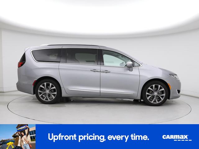 Photo of 2020 Silver Chrysler Pacifica