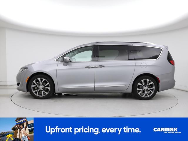 Photo of 2020 Silver Chrysler Pacifica