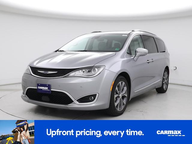 Photo of 2020 Silver Chrysler Pacifica