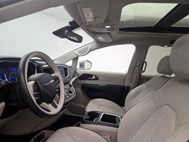Photo of 2020 Silver Chrysler Pacifica