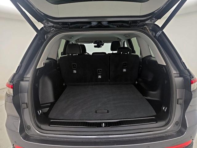 Photo of 2023 Gray Jeep Grand Cherokee