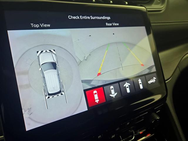 Photo of 2023 Gray Jeep Grand Cherokee