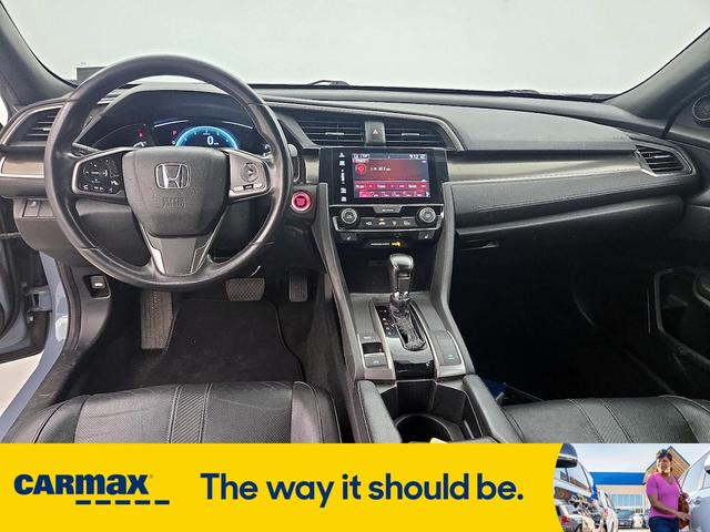 Photo of 2017 Blue Honda Civic