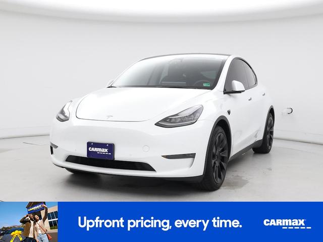 Photo of 2022 White Tesla Model Y