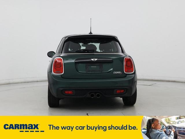 Photo of 2015 Green MINI Hardtop