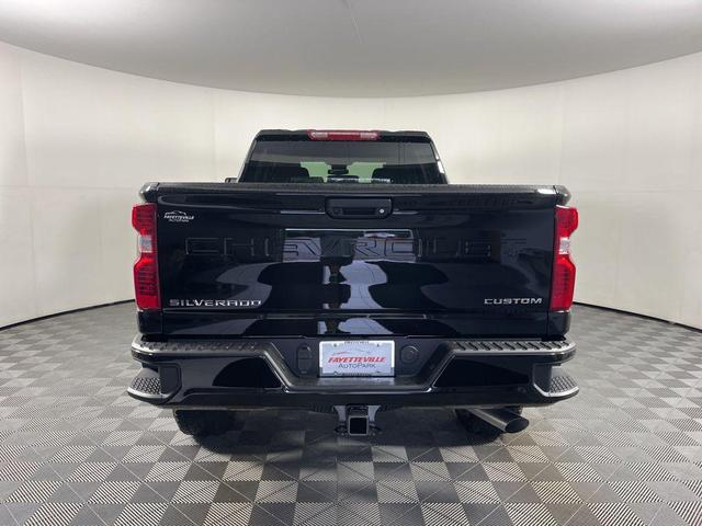 Photo of 2025 Black Chevrolet Silverado 2500