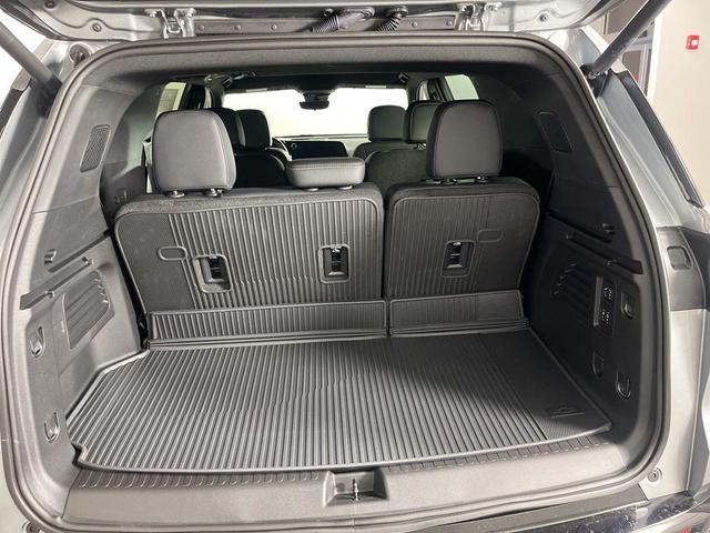 Photo of 2026 Sterling Gray Metallic Chevrolet Traverse
