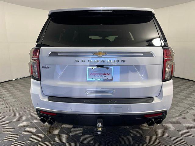 Photo of 2021 Iridescent Pearl Tricoat Chevrolet Suburban