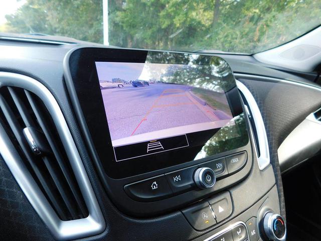 Photo of 2023 Summit White Chevrolet Malibu
