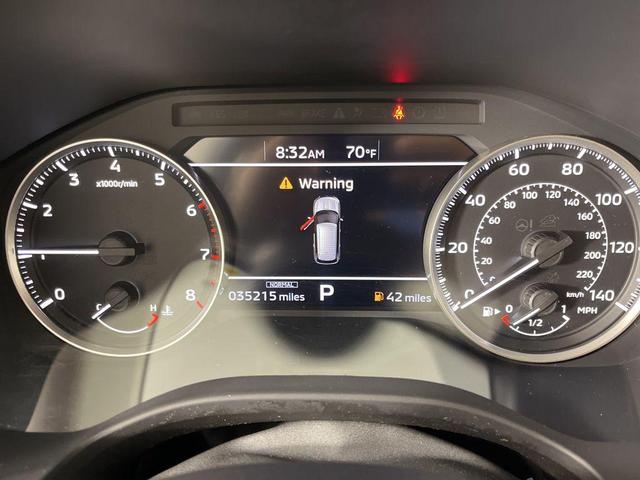 Photo of 2022 Diamond White Mitsubishi Outlander