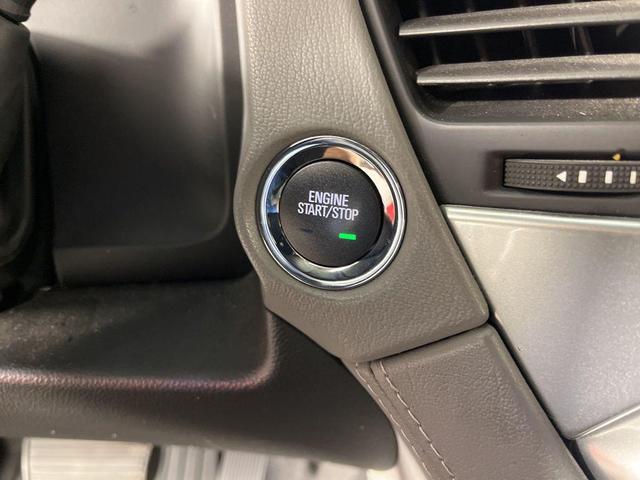 Photo of 2020 Iridescent Pearl Tricoat Chevrolet Tahoe