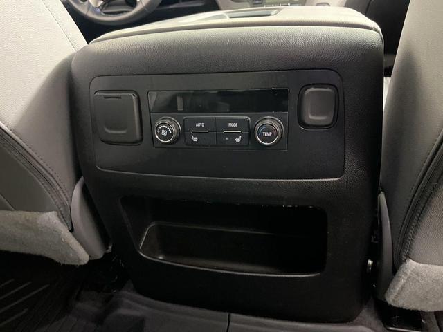 Photo of 2020 Iridescent Pearl Tricoat Chevrolet Tahoe