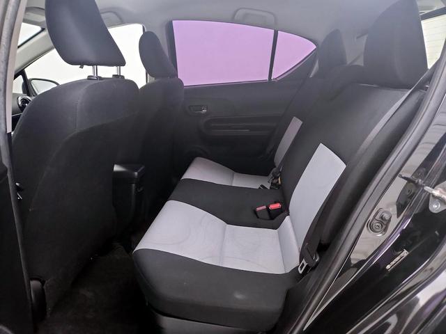 Photo of 2016 Black Toyota Prius c