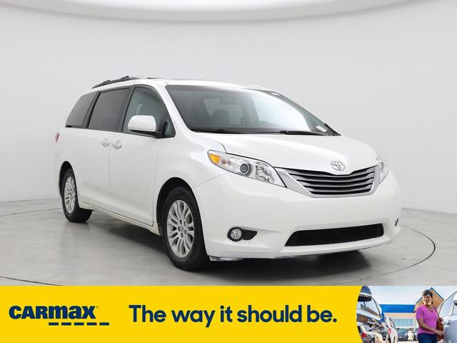 2016 Toyota Sienna