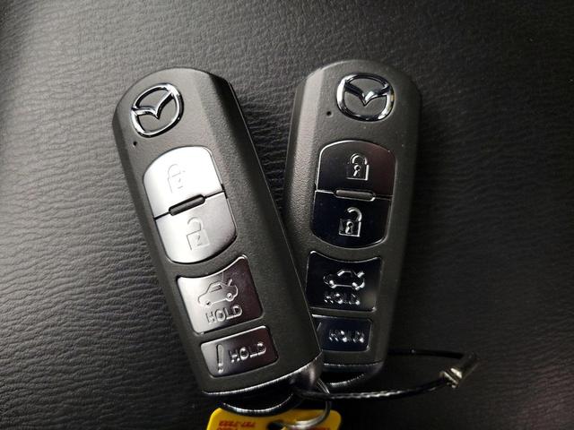 Photo of 2014 Gray Mazda Mazda3