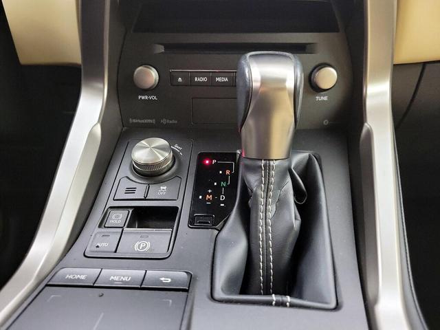 Photo of 2020 White Lexus NX 300
