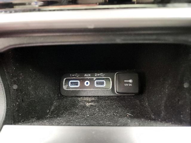Photo of 2018 Silver Jeep Grand Cherokee