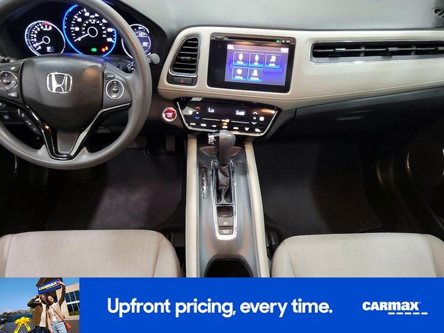 Photo of 2016 Silver Honda HR-V