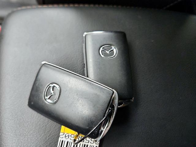 Photo of 2021 White Mazda CX-5