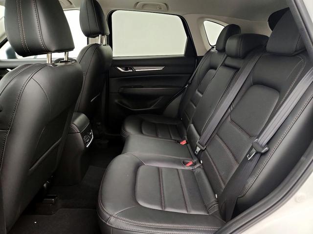 Photo of 2021 White Mazda CX-5