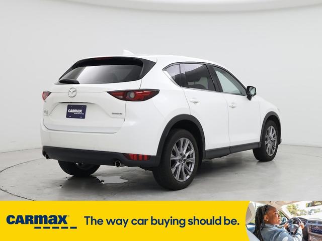 Photo of 2021 White Mazda CX-5