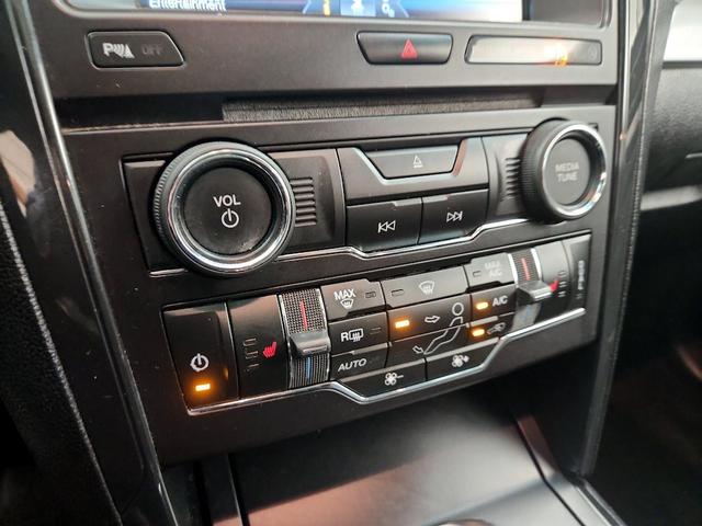 Photo of 2016 Gray Ford Explorer