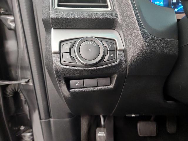 Photo of 2016 Gray Ford Explorer