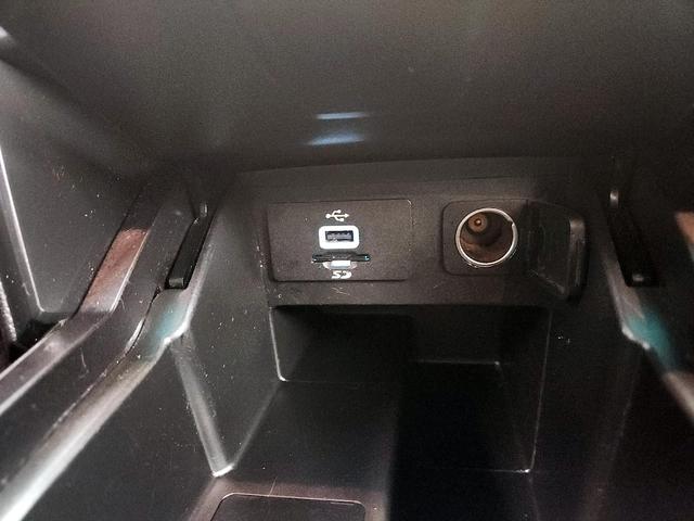 Photo of 2016 Gray Ford Explorer