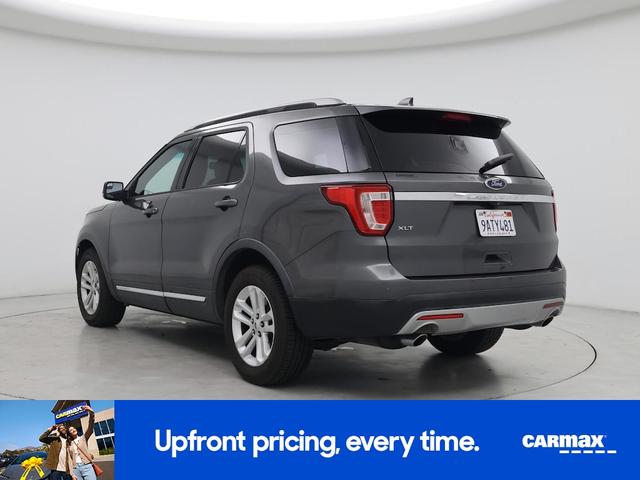 Photo of 2016 Gray Ford Explorer