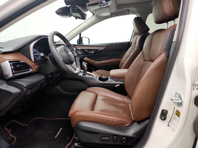 Photo of 2024 White Subaru Outback