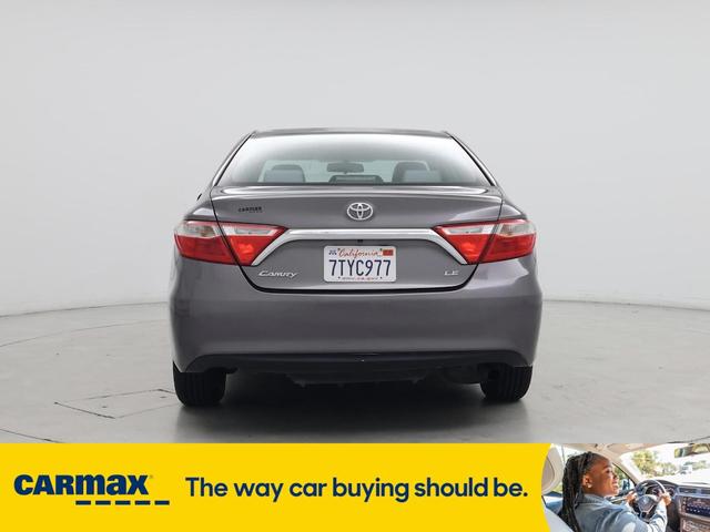 Photo of 2016 Gray Toyota Camry