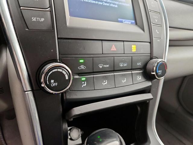 Photo of 2016 Gray Toyota Camry