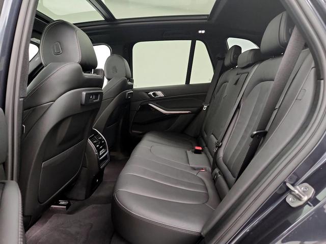 Photo of 2021 Gray BMW X5