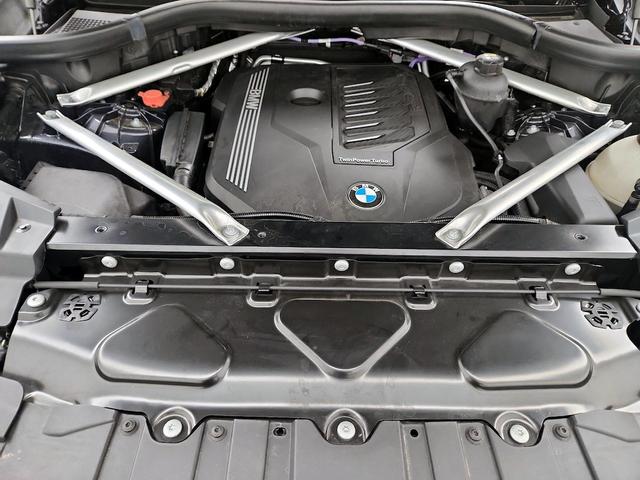 Photo of 2021 Gray BMW X5