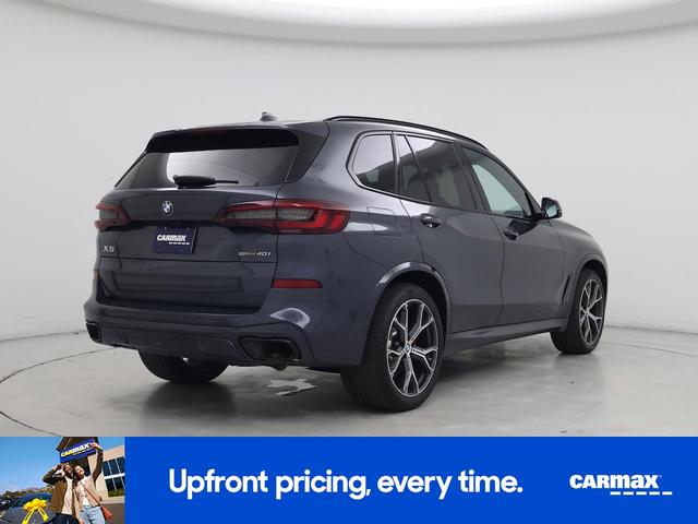 Photo of 2021 Gray BMW X5