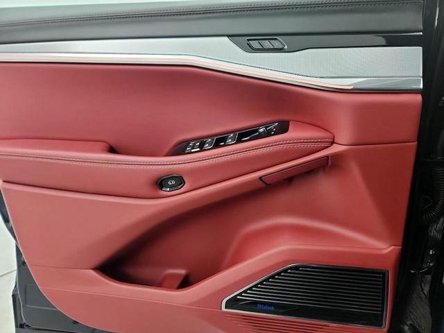 Photo of 2024 Blue Jeep Wagoneer S