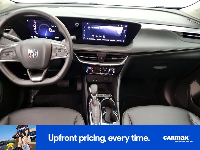 Photo of 2024 White Buick Encore GX