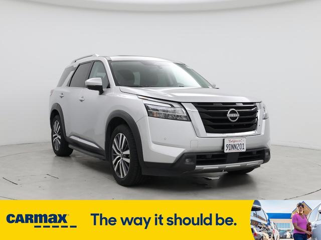 2022 Nissan Pathfinder