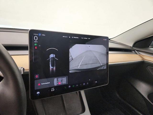 Photo of 2022 Gray Tesla Model 3