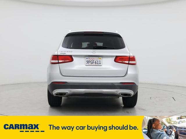 Photo of 2016 Silver Mercedes-Benz GLC-Class