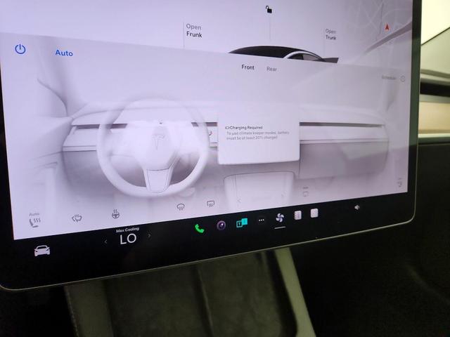 Photo of 2022 Gray Tesla Model 3