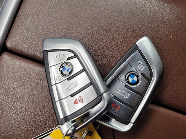 Photo of 2019 White BMW X5
