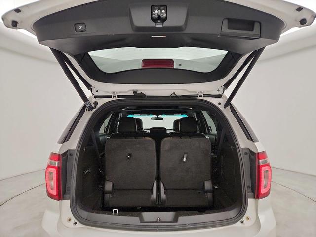 Photo of 2015 Pearl Ford Explorer