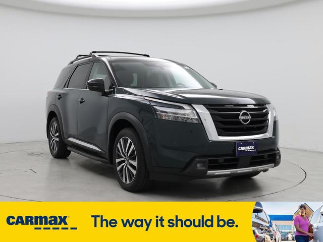 2022 Nissan Pathfinder